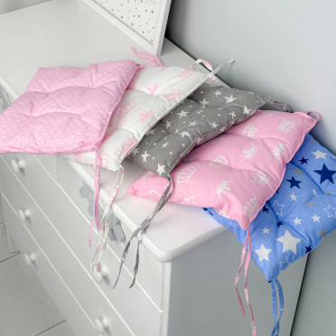 Подушка м'яка для дитячого стільчика