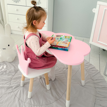 Стіл хмарка і стільчик рожевий  корона з білим сидінням. Столик для занять