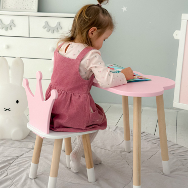 Стіл хмарка і стільчик рожевий  корона з білим сидінням. Столик для занять