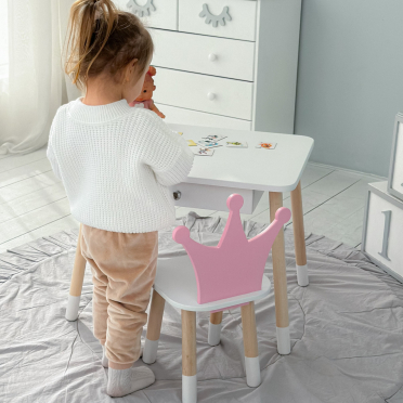 Дитячий столик білий і стільчик корона біло-рожевий. Столик із шухлядою для олівців і розмальовок 56787